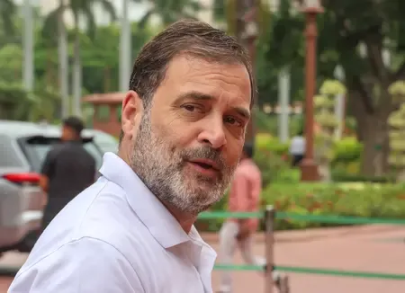 क्या राहुल-प्रियंका ने एसएससी प्रदर्शनकारियों पर लाठीचार्ज को अमानवीय बताया?