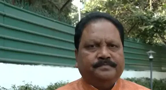 क्या राहुल गांधी और तेजस्वी यादव सिर्फ भ्रम फैलाने का काम करते हैं?