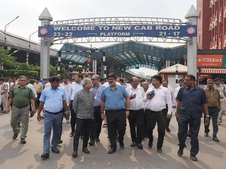 Railway Board Chairman Satish Kumar inspects Bengal rail projects, Howrah station upgrades