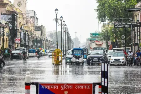 Severe Rainfall Warning Issued for Multiple Districts in UP as Storm Conditions Worsen
