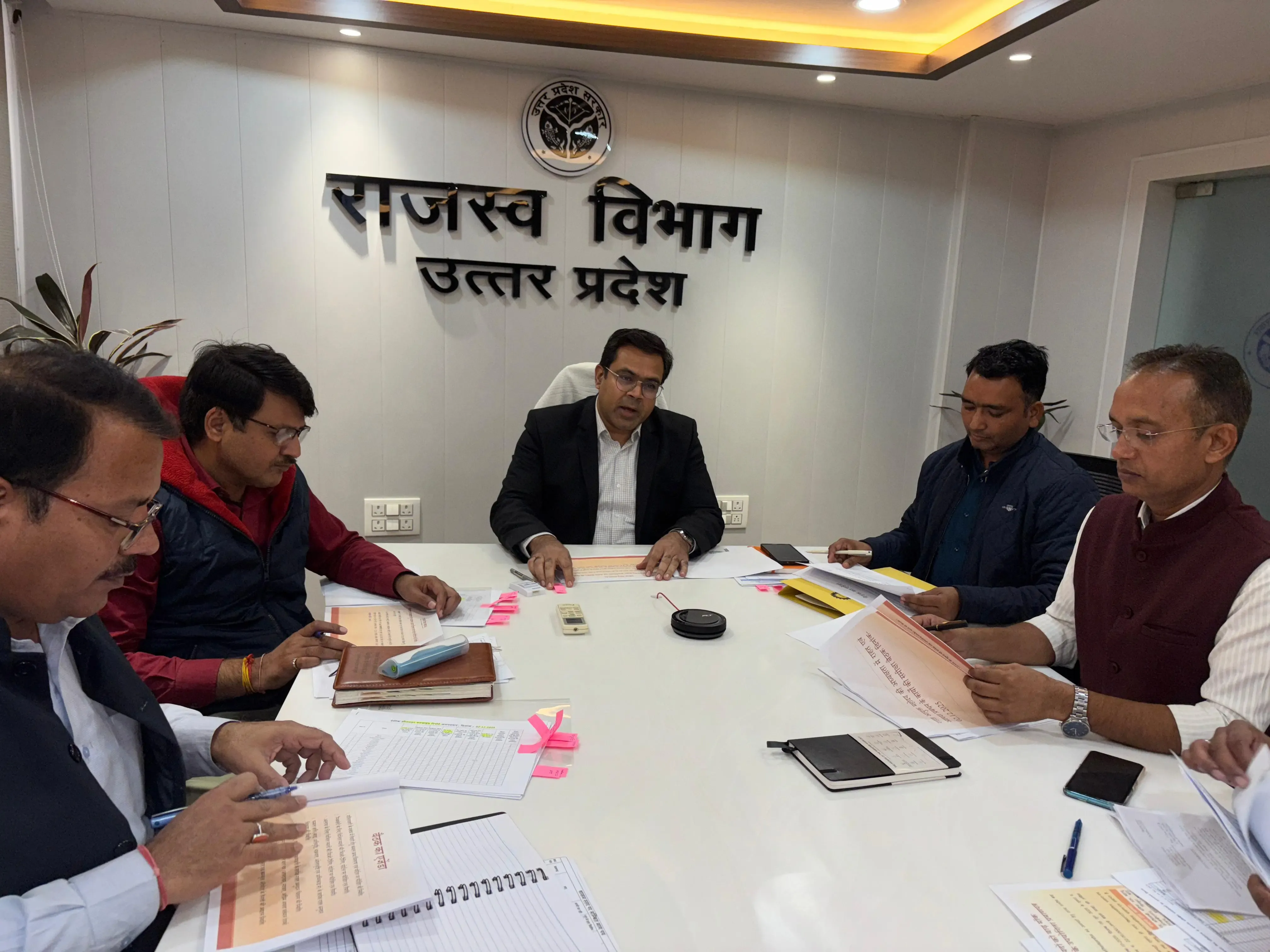 क्या रैन बसेरों, अलाव और कंबल वितरण की रियल-टाइम मॉनिटरिंग तेज हुई है?