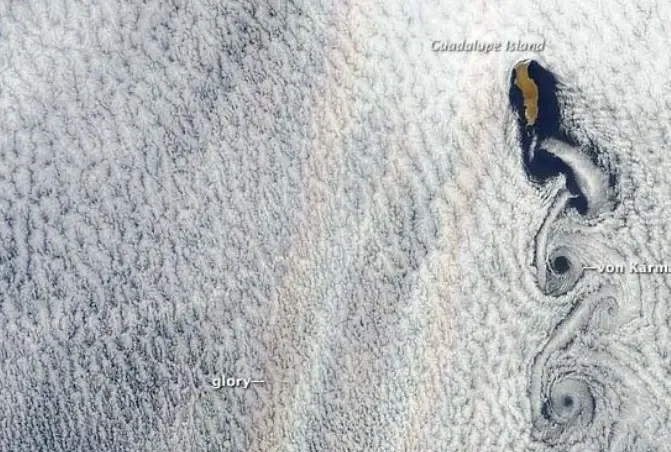 ग्लोरी: इंद्रधनुष से भी खूबसूरत एक अनोखी प्राकृतिक घटना