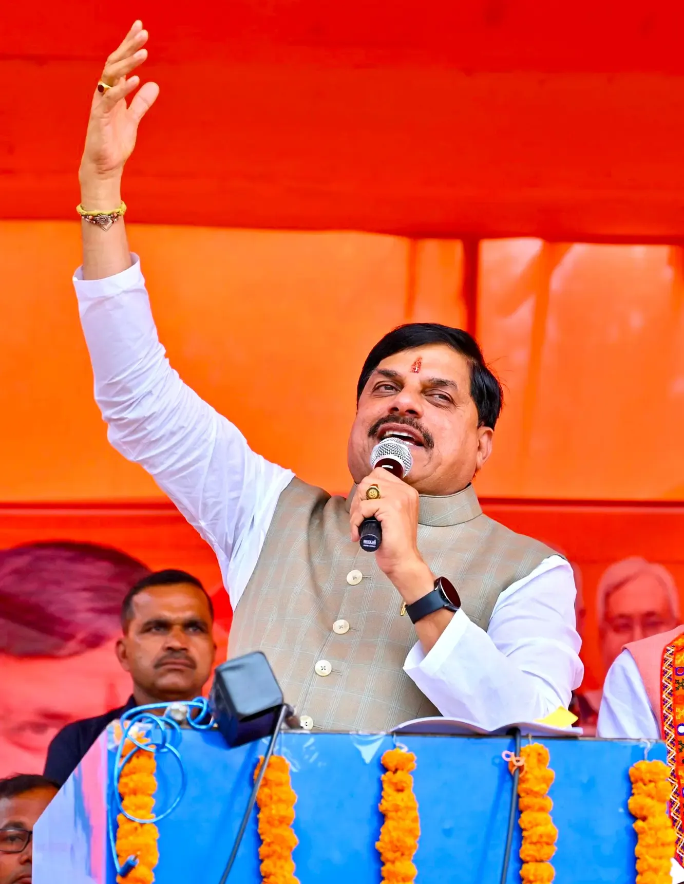 क्या प्रशासनिक अफसरों ने राजाओं की सत्ता को लोकतंत्र में बदलने में महत्वपूर्ण भूमिका निभाई? : सीएम मोहन यादव