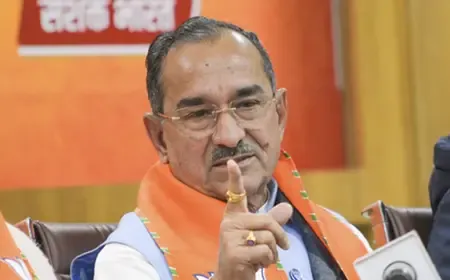 Madan Rathore Critiques Congress Leaders in Political ‘Jalebi Race’