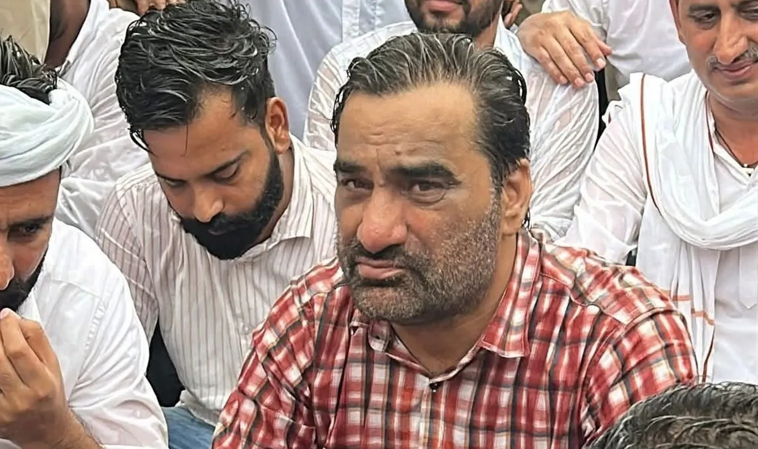 What Led to Hanuman Beniwal's Rainy Dharna Over a Doctor's Suicide Case?