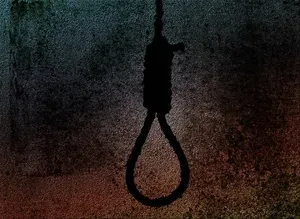 झालावाड़ के रिझोन गांव में दंपति फंदे पर मिले, पति गिर्राज की मौत; पत्नी आरती ICU में