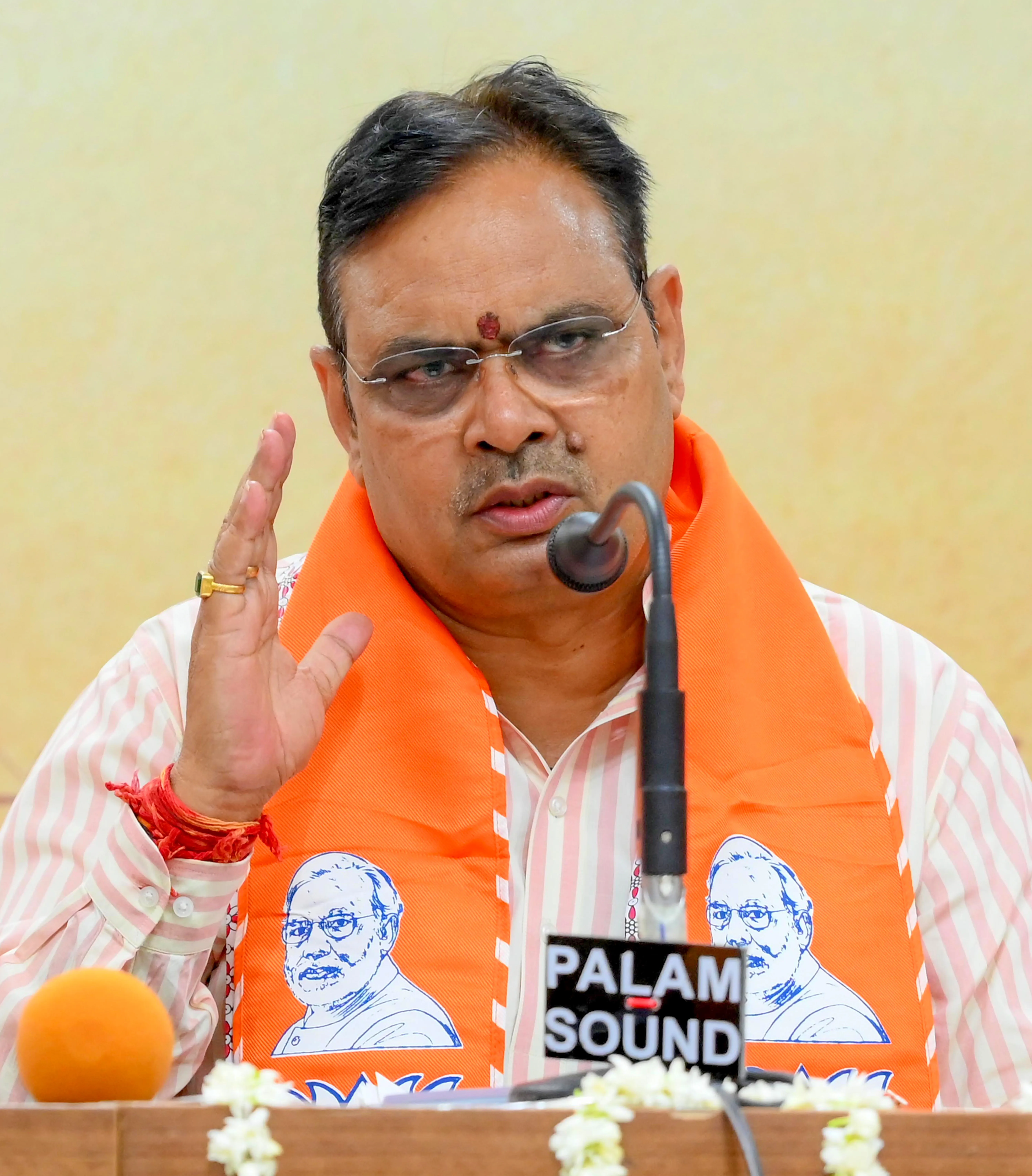 How is Rajasthan Resolving Pending Public Issues in Antyodaya Camps?