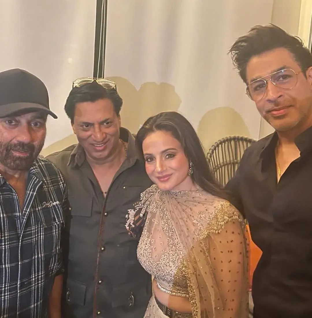 Gadar 25 years: Sunny Deol, Ameesha Patel reunite; Anil Sharma hints at Gadar 3