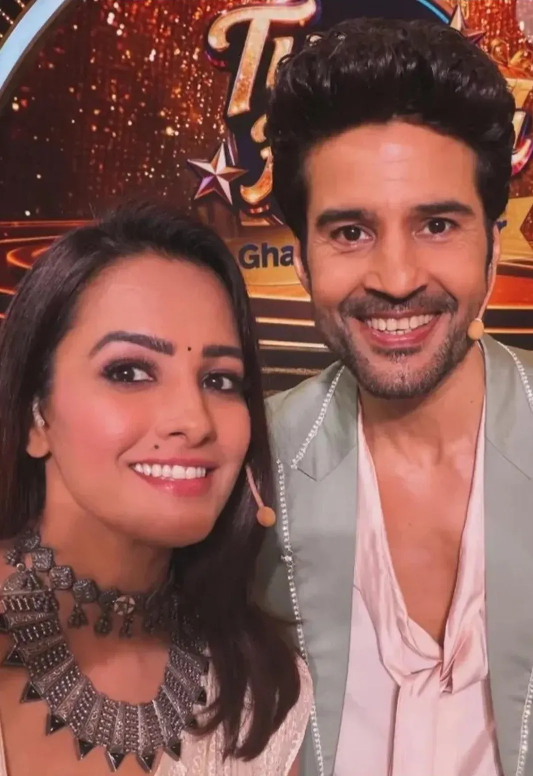 Rajeev Khandelwal left Anita Hassanandani alone on dance floor at first meeting