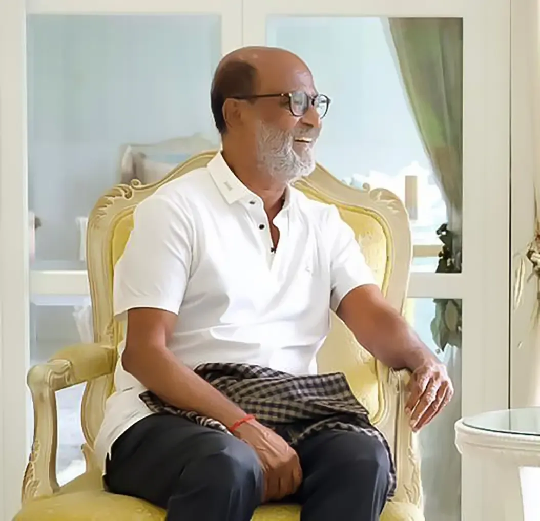 Is Rajinikanth Meditating at Mahavatar Babaji Cave in the Himalayas?
