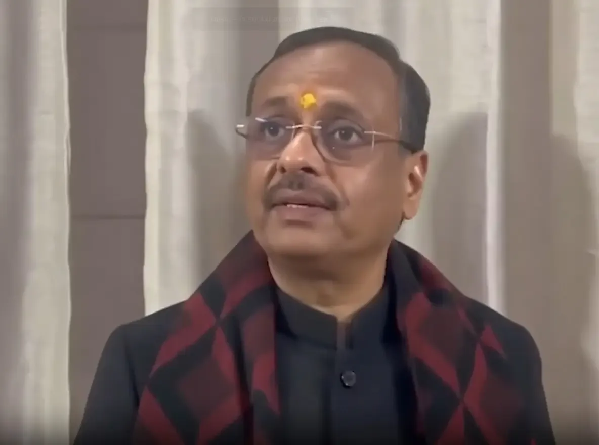 क्या राजीव गांधी के समय से कांग्रेस के लिए विदेश दौरा सनसनी पैदा करने का माध्यम बन गया?