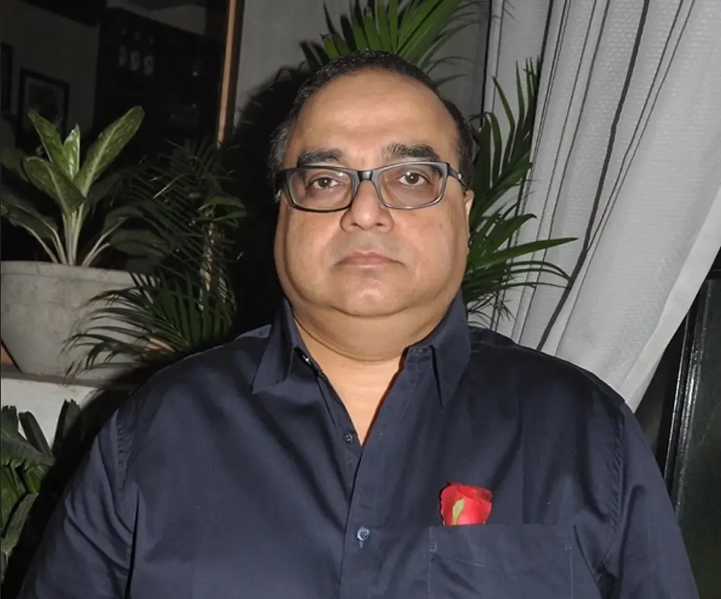 Andaz Apna Apna sequel? Rajkumar Santoshi reveals 'Adaa Apni Apni' plans