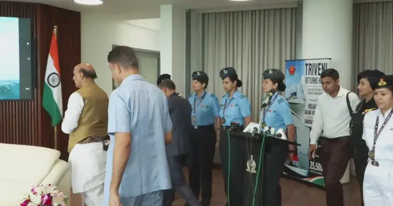 Rajnath Singh meets All Women Sailing Expedition Team in Delhi