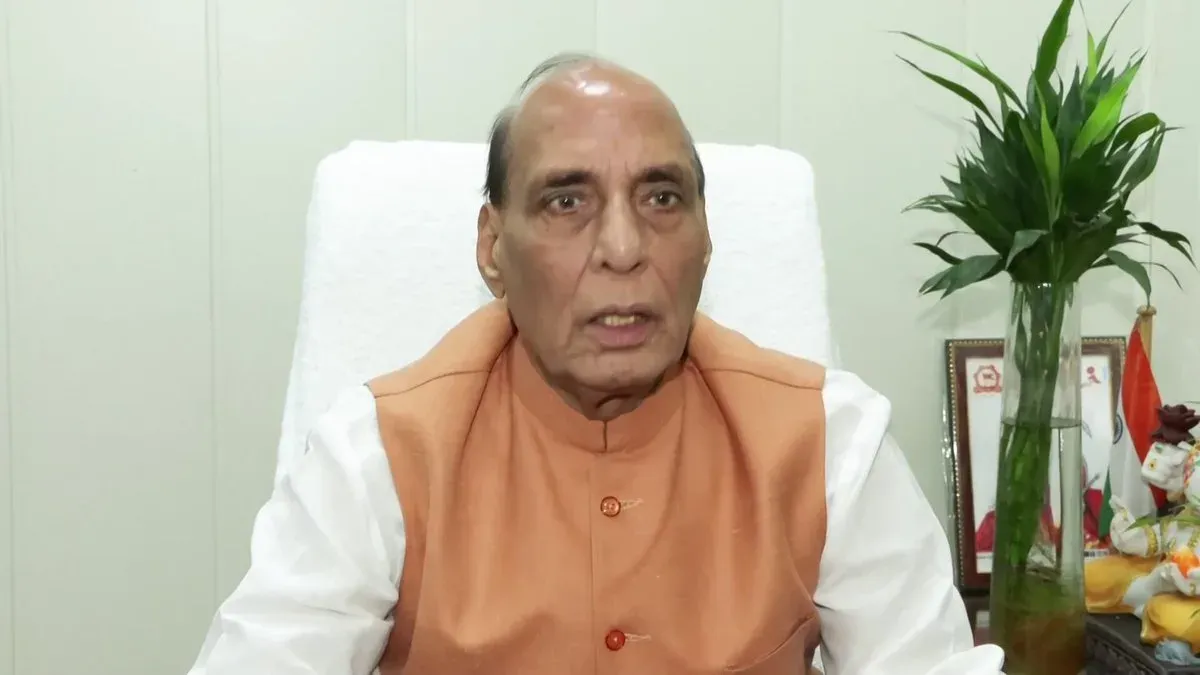 Rajnath Singh slams Rahul Gandhi over remarks on PM Modi, foreign policy