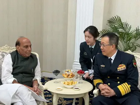 राजनाथ सिंह व चीनी रक्षा मंत्री के बीच एक महत्वपूर्ण मुलाकात