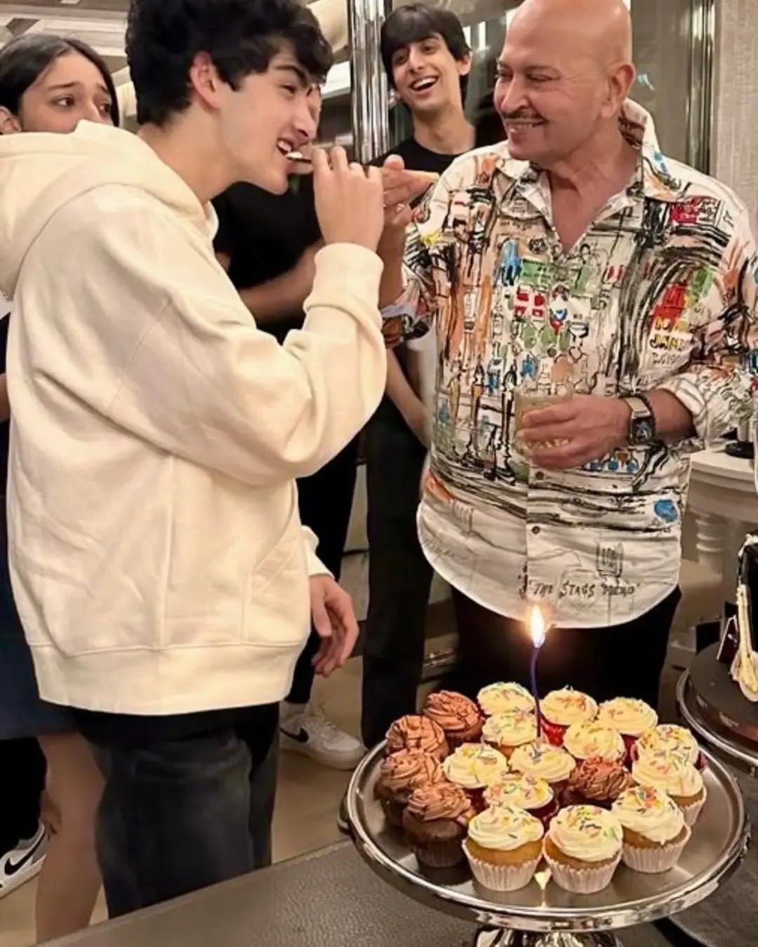Rakesh Roshan Celebrates Hrehaan's 20th Birthday with Heartfelt Wishes
