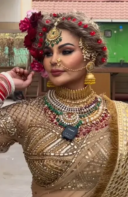 Rakhi Sawant Declares One-Sided Love for Raqesh Bapat