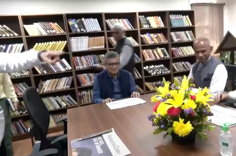 रक्षा मंत्रालय स्वच्छता अभियान: सेना भवन में बेकार कमरा बना हिंदी पुस्तकालय, ₹50.60 लाख का राजस्व अर्जित