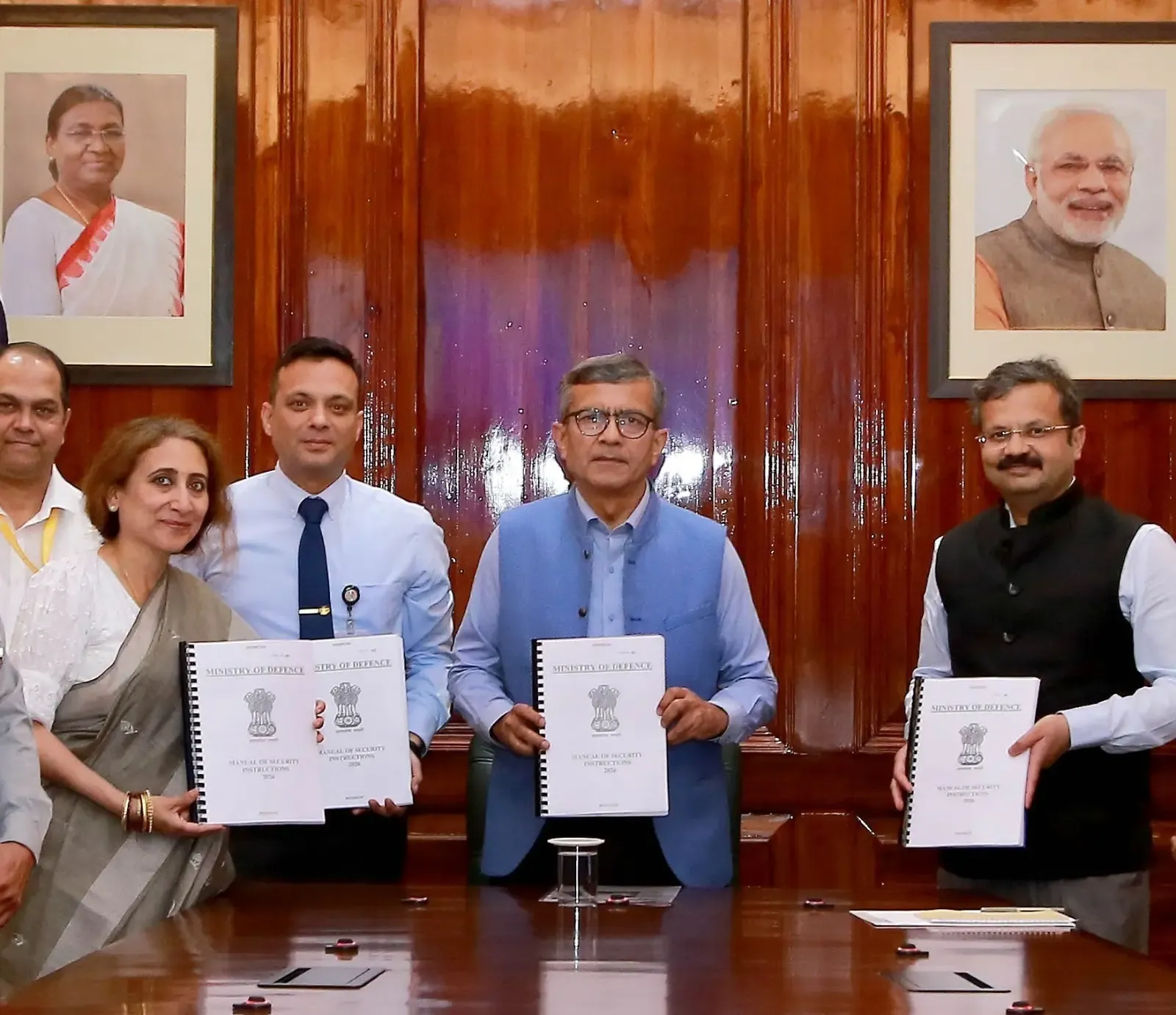 रक्षा मंत्रालय ने सुरक्षा दिशा-निर्देश नियमावली 2026 का विमोचन किया