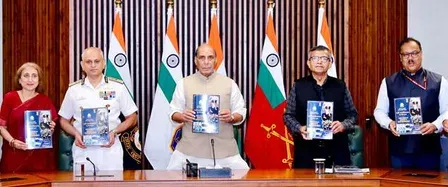 राजनाथ सिंह ने तटरक्षक बल के लिए दो बड़े सुधार किए: महिलाओं को समान अवसर, लापता कर्मियों के परिवारों को शीघ्र अनुग्रह राशि
