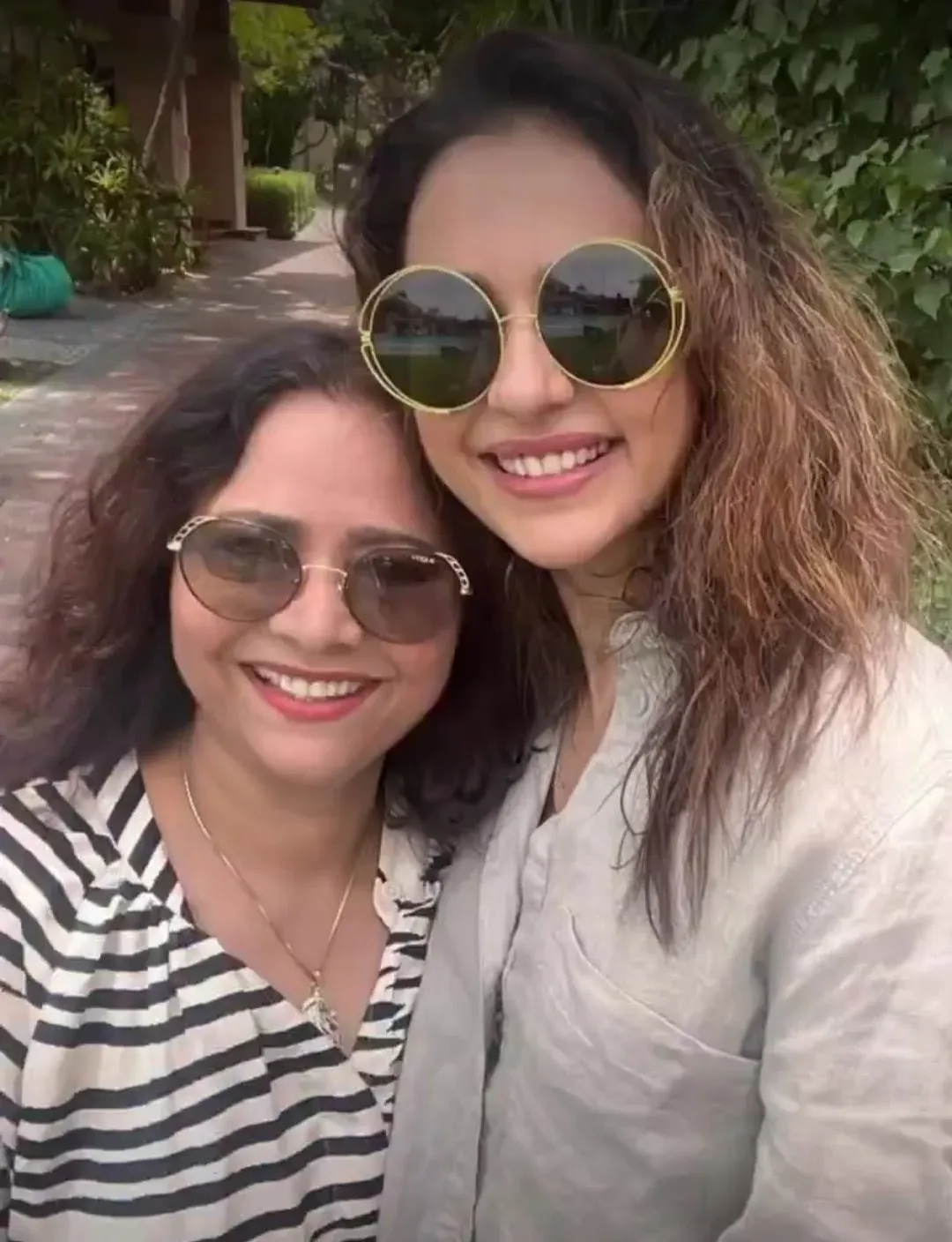 Rakul Preet Singh's birthday note for mom: 'You believed in me before I did'
