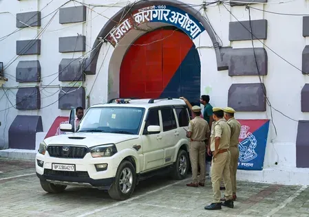 राम मंदिर चढ़ावा चोरी: तीन आरोपियों को 1 दिन की पुलिस रिमांड, ₹49 लाख नकद बरामद; बैंक खातों की जाँच शुरू