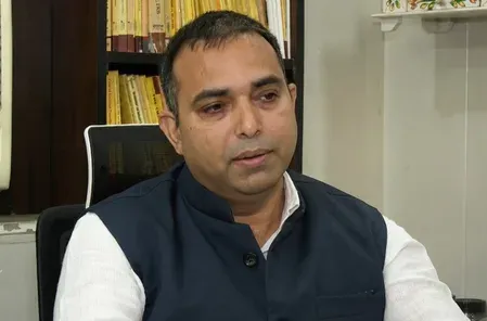 राम मंदिर दान मामले में एफआईआर दर्ज कर सुप्रीम कोर्ट की देखरेख में की जाए जांच: अनूप अवस्थी