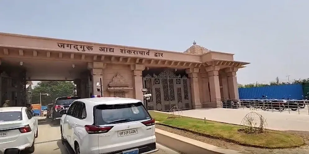 राम मंदिर दान घोटाला: अयोध्या पहुंची SIT, योगी सरकार ने कहा — दोषी बख्शे नहीं जाएंगे