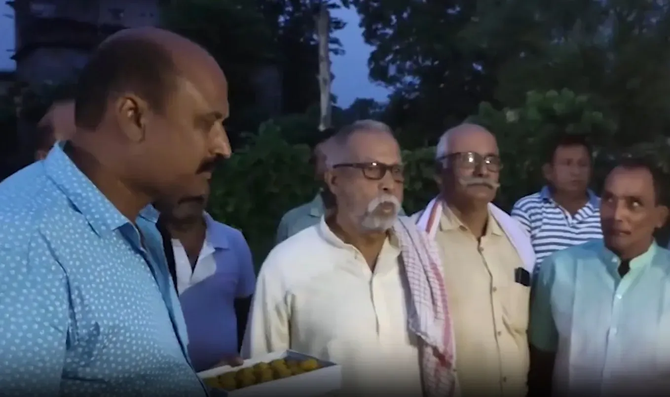 श्रीराम जन्मभूमि ट्रस्ट के पहले CEO बने पूर्व एयर मार्शल जितेंद्र मिश्रा, देवरिया के गांव भोपतपुरा में जश्न