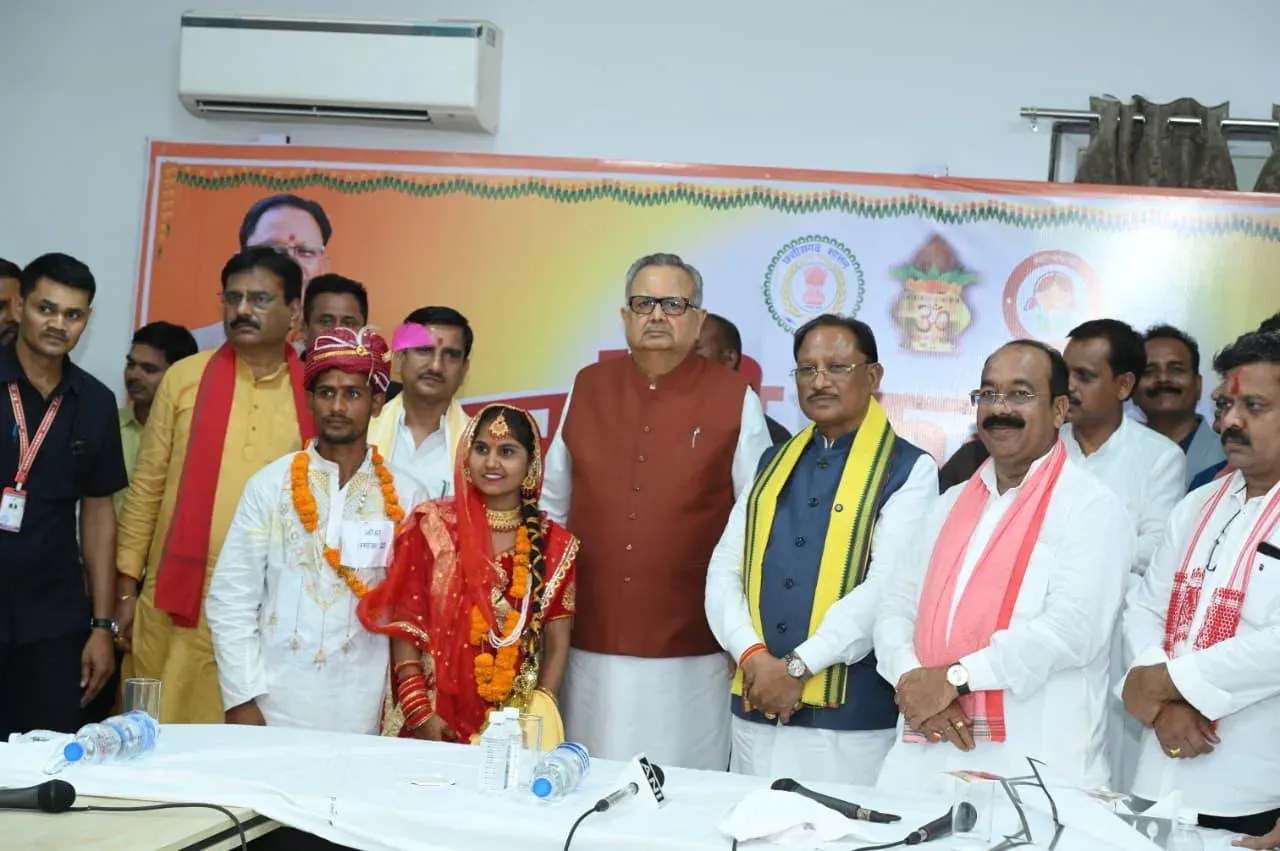 Raman Singh rebukes Bemetara officials over chaotic mass marriage event in Chhattisgarh