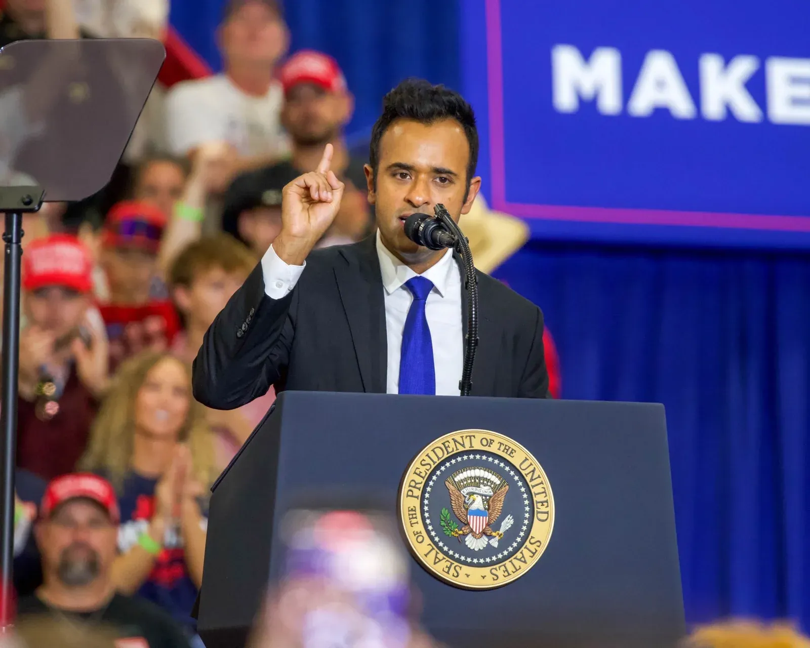 Ramaswamy rallies Chillicothe with 5-day election push