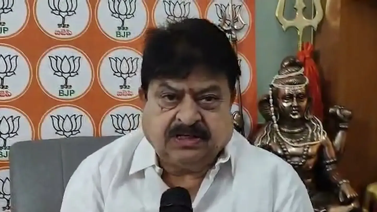 रामचंद्र राव का आरोप: दिग्विजय सिंह की उज्जैन-अयोध्या यात्रा 'डर फैलाने की साज़िश', ओवैसी पर भी हमला