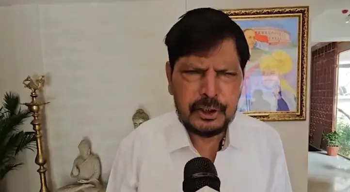 Tiger Shroff firing: Athawale blames Bishnoi gang, urges no politicisation