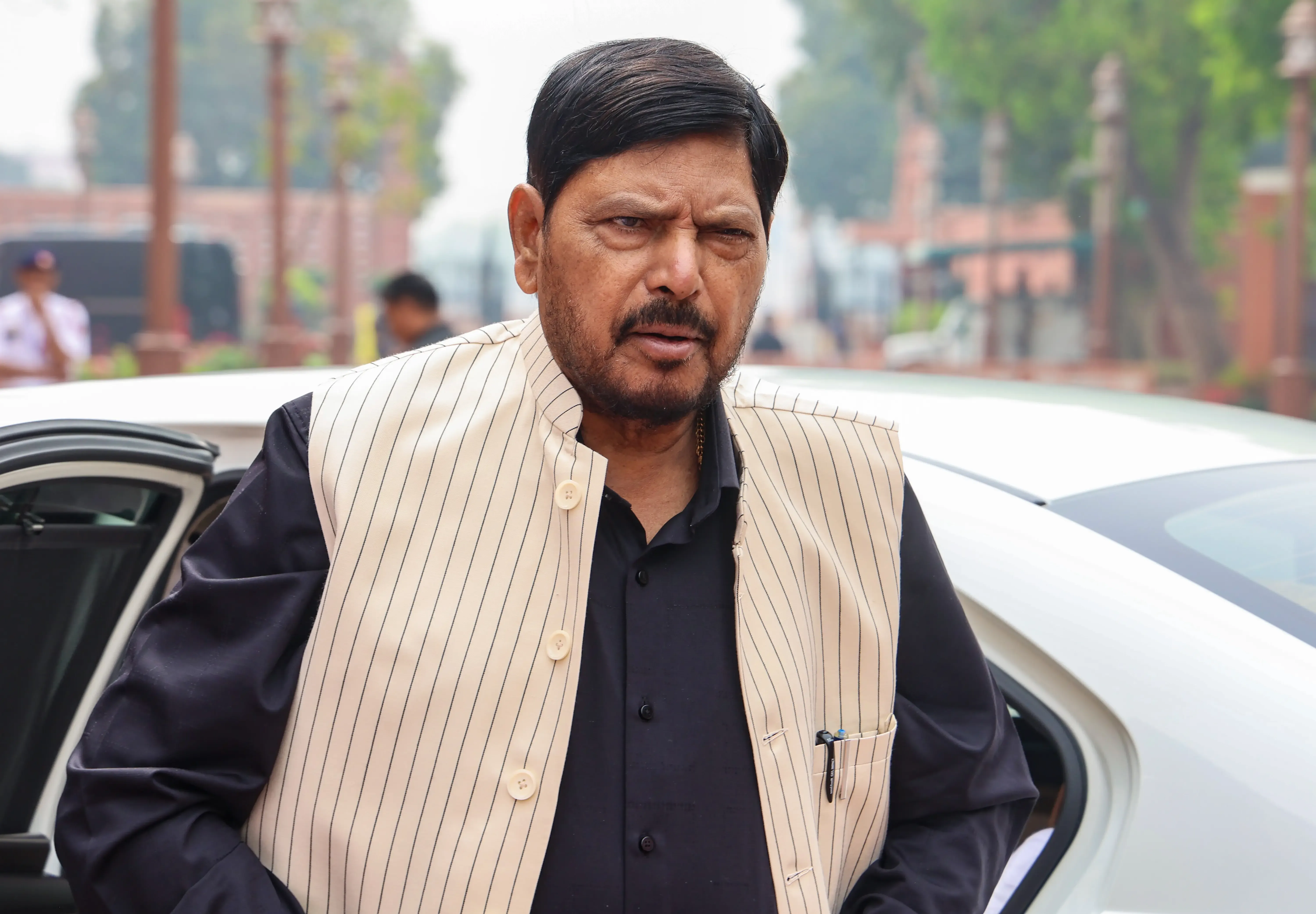 यूपी चुनाव 2027 में बड़ा दांव: रामदास आठवले ने भाजपा से मांगी 25 सीटें, नहीं मिलीं तो अकेले उतरेगी RPI