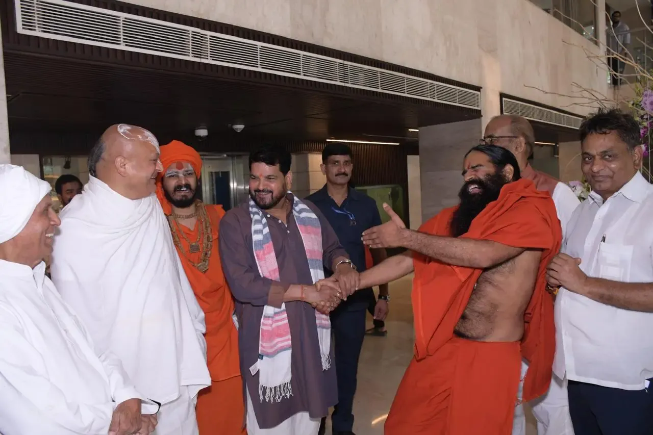 रामदेव और बृजभूषण शरण सिंह का विवाद समाप्त, दिल्ली प्रेस कॉन्फ्रेंस में गलतफहमी दूर