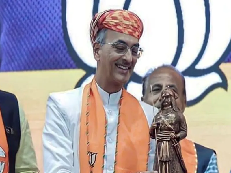 Descendant of Rana Sanga, Vishvaraj Mewar, Calls for Action Against SP MP Ramji Lal Suman