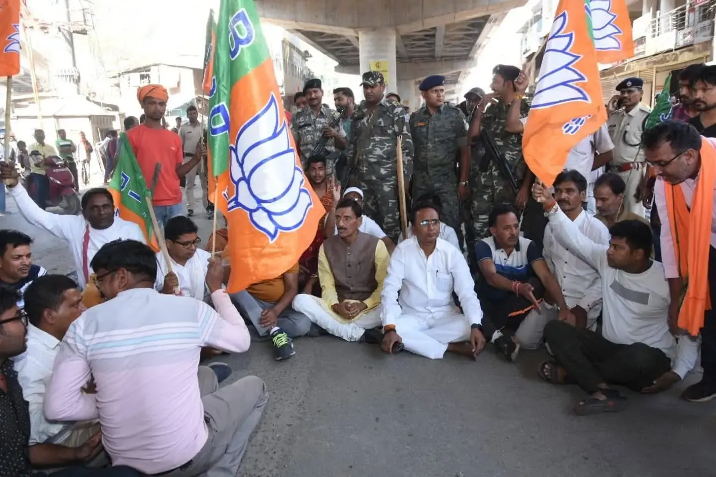 Widespread Response to Ranchi Bandh Following BJP Leader's Murder; Multiple Detentions Made
