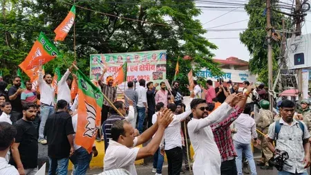 रांची में भाजयुमो का कांग्रेस कार्यालय घेराव, पुलिस से धक्का-मुक्की; जेपीएससी अनियमितता का आरोप