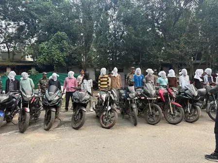 रांची में बाइक चोर गिरोह के 15 सदस्य गिरफ्तार, चोरी की 22 मोटरसाइकिलें बरामद