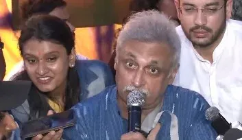 पीयूष मिश्रा रांची में छात्रों से मिले, बोले — 'सरकार को राज्य चलाना है, जल्द निकलेगा हल'