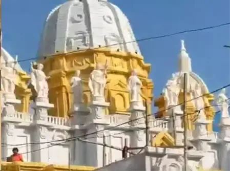 रांची: ईसाइयों की आस्था के केंद्र वेटिकन की तर्ज पर बना पंडाल, हिंदूवादी संगठनों ने जताया विरोध