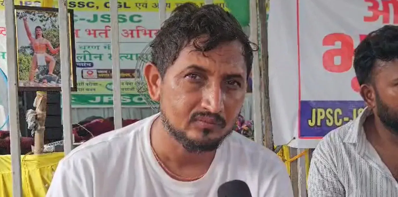 रांची छात्र आंदोलन: 24वें दिन चौथे दौर की वार्ता, भूख हड़ताली बोले — 'मांगें नहीं मानी तो उग्र होंगे छात्र'