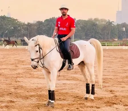 Randeep Makes a Comeback to Horseback Riding After Two Years of Healing from Knee Injury