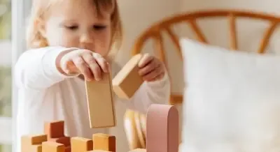 'रंगीन रेत में रसायन' मिला तो न्यूजीलैंड और ऑस्ट्रेलिया में स्कूल बंद, आखिर हुआ क्या?