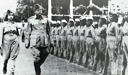 क्या रानी झांसी रेजिमेंट ने साबित किया कि आजादी की लड़ाई में महिलाएं भी योद्धा हैं?