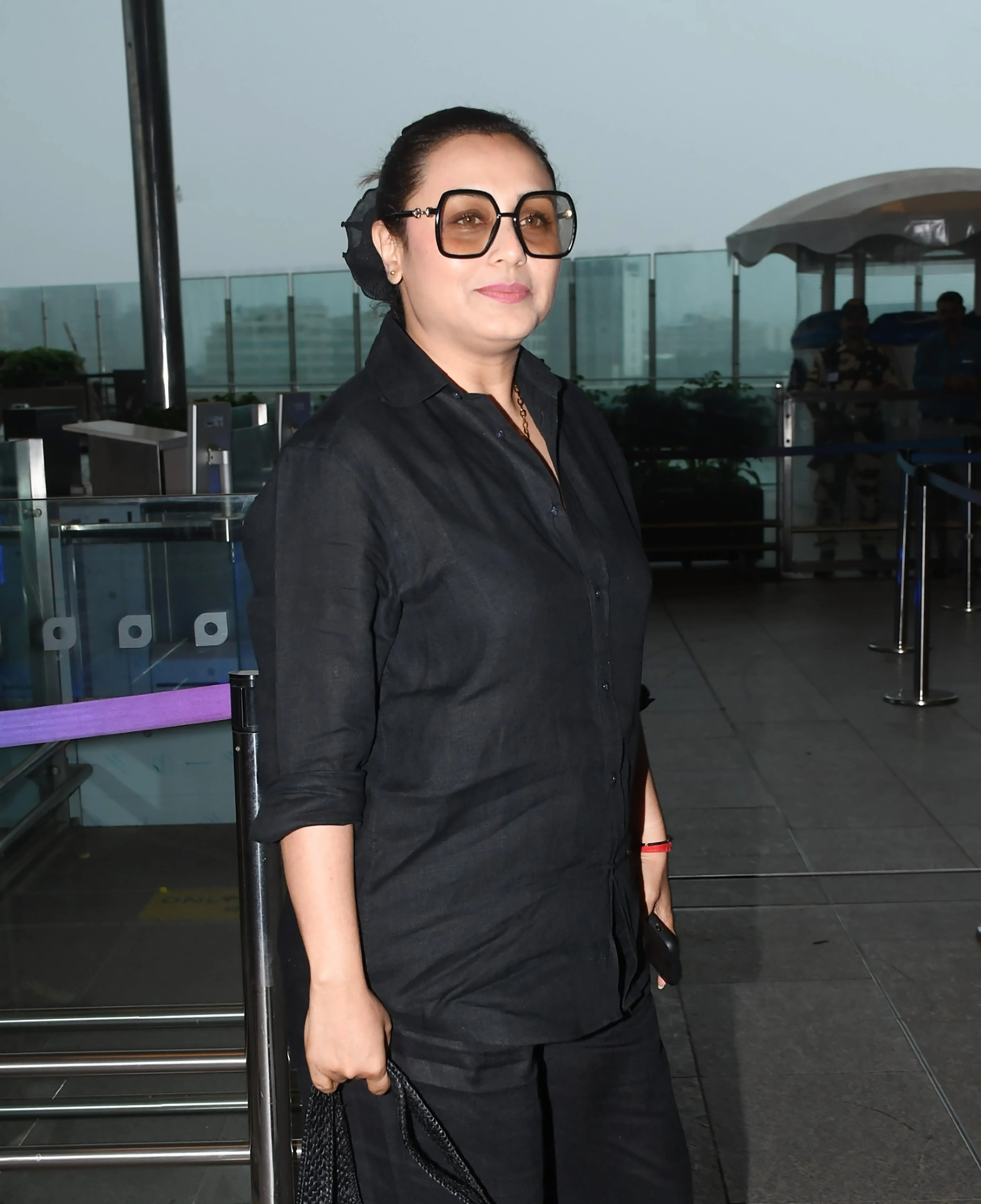 Did Rani Mukerji Share a Seat with SRK at the National Awards?