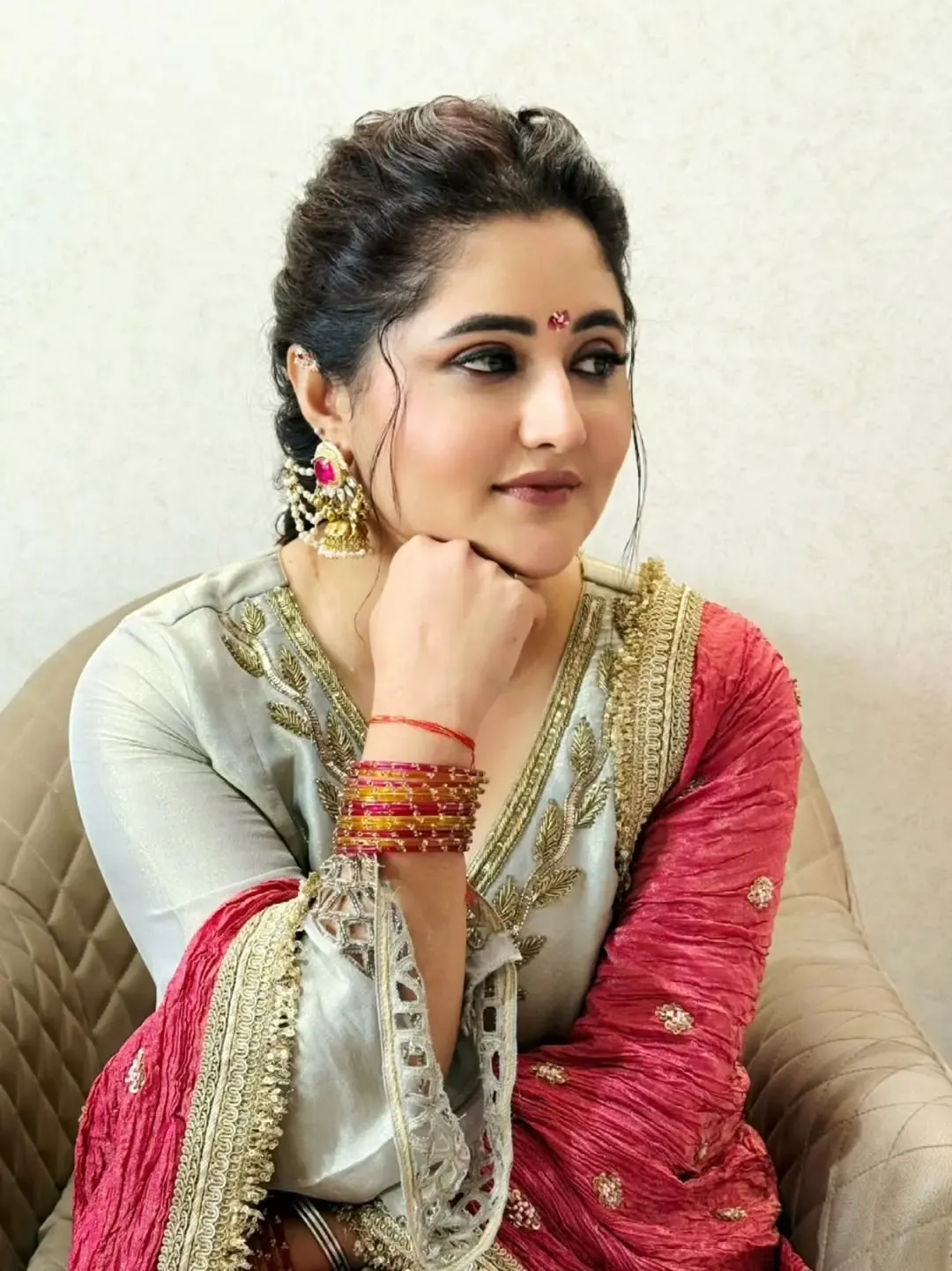 Has Rashami Desai Found Her Navratri Dance Mantra?