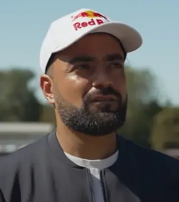 क्या राशिद खान अफगानिस्तान में सुरक्षित महसूस नहीं करते, बुलेटप्रूफ कार में चलते हैं?