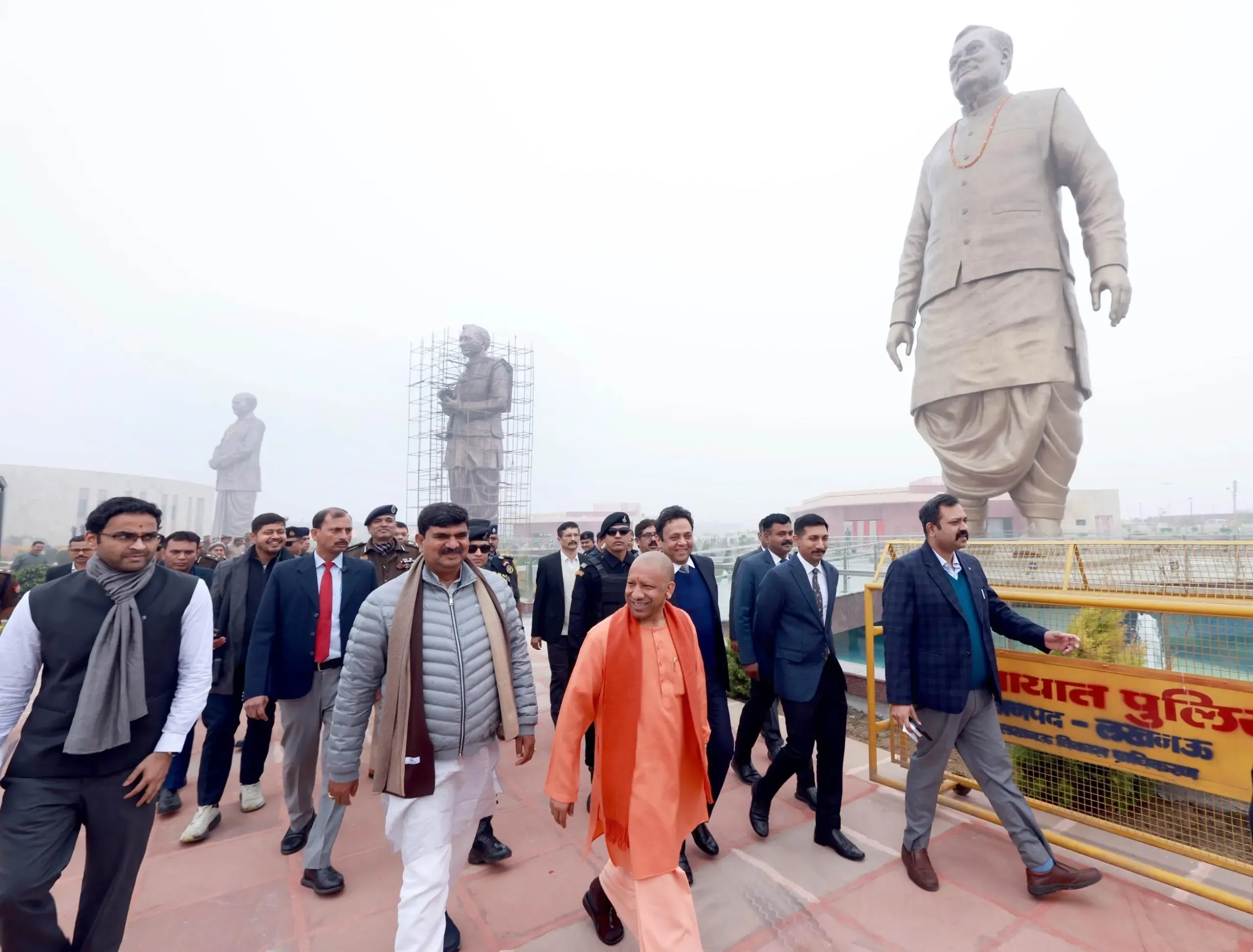 क्या राष्ट्र प्रेरणा स्थल में राष्ट्र नायकों की भव्य कांस्य प्रतिमाओं का निर्माण पूरा हुआ?