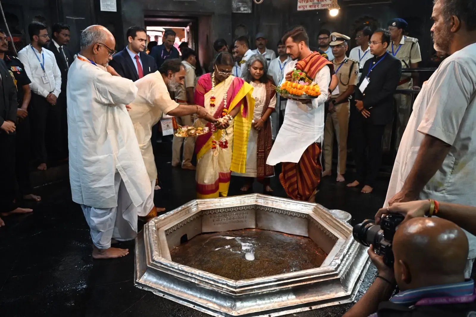 क्या राष्ट्रपति द्रौपदी मुर्मू पितृपक्ष में गयाजी पहुंची और पिंडदान किया?